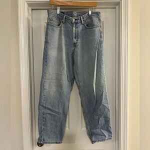 RARE Vintage 90’s Levi’s 560 loose fit tapered leg jeans USA size 32 x 30